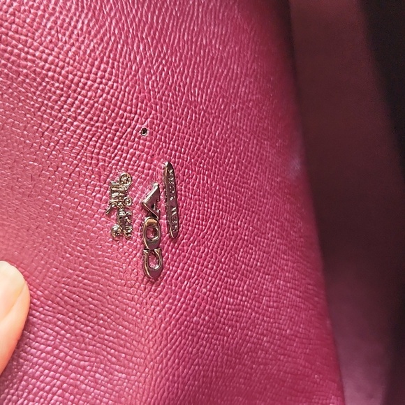 Coach Charlie Carryall - Picture 5 of 5